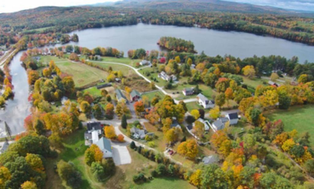 Highland Lake Inn Andover Buitenkant foto