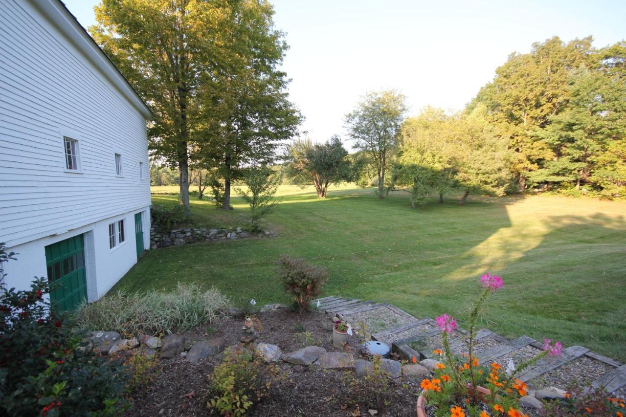 Highland Lake Inn Andover Buitenkant foto