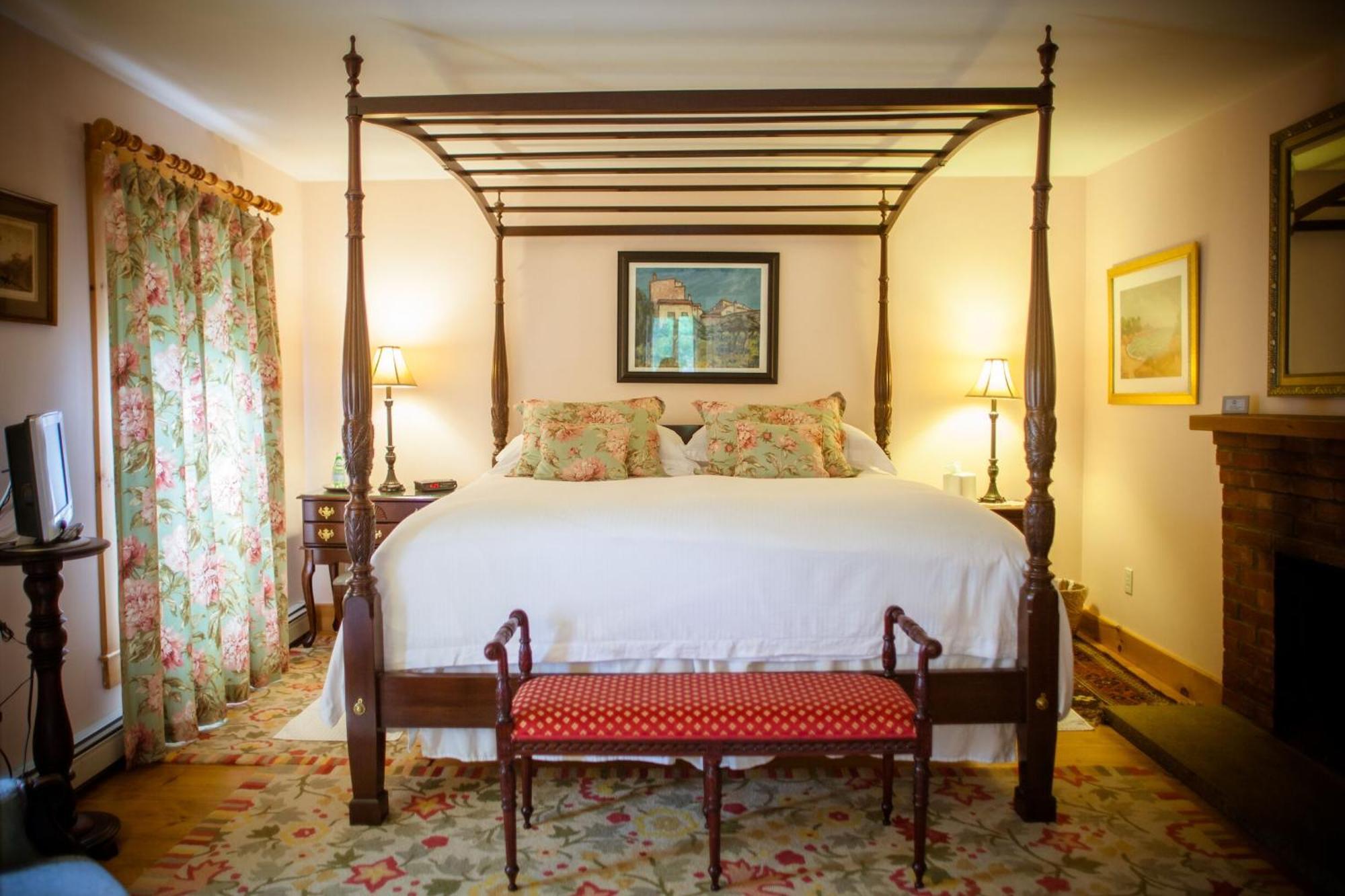 Highland Lake Inn Andover Buitenkant foto