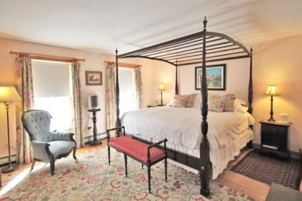 Highland Lake Inn Andover Buitenkant foto