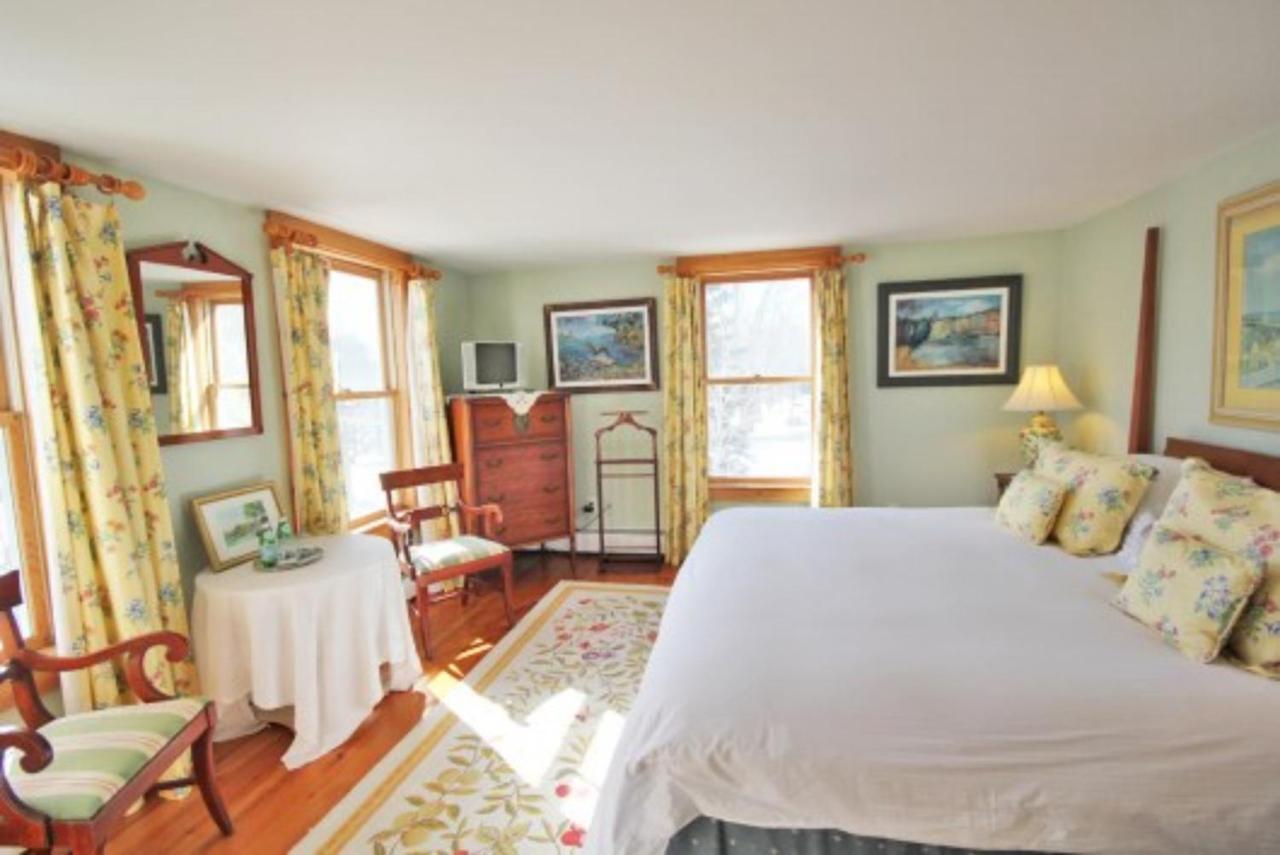 Highland Lake Inn Andover Buitenkant foto