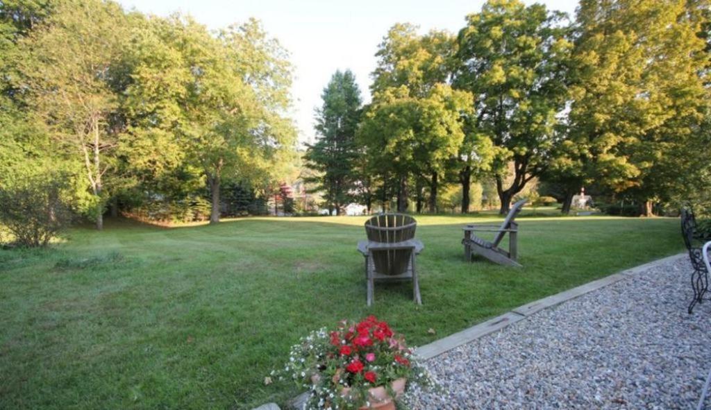 Highland Lake Inn Andover Buitenkant foto