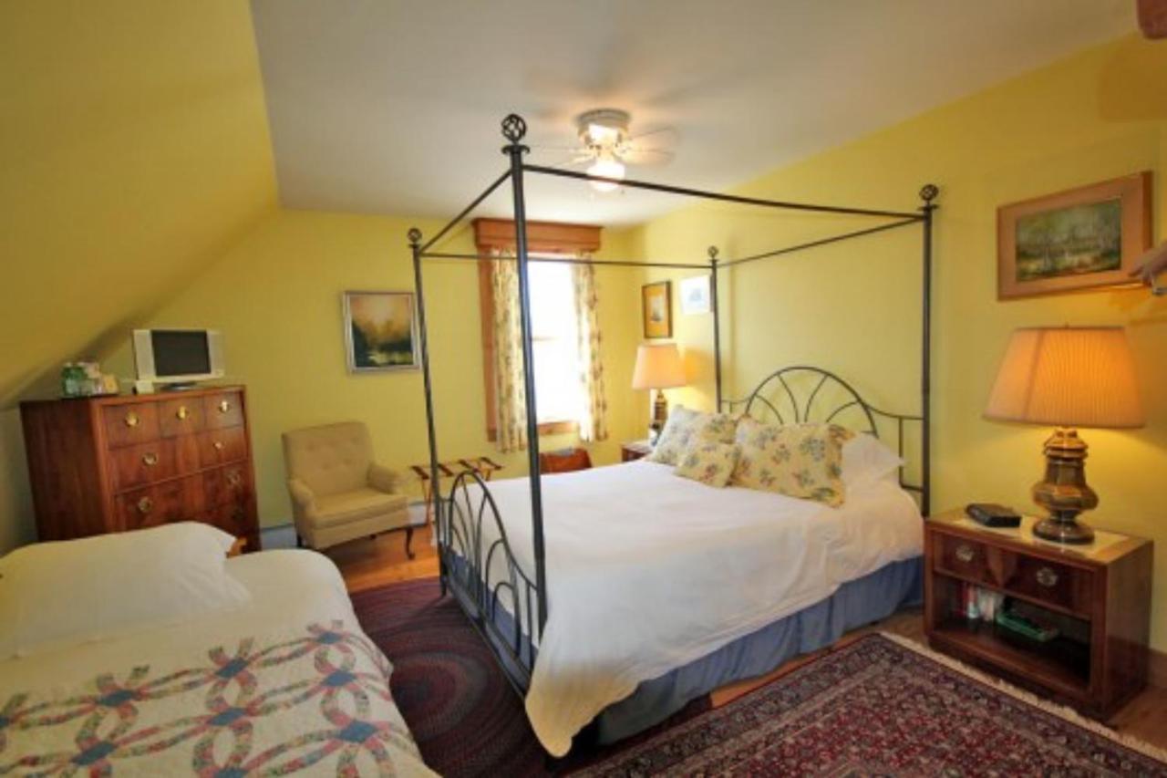 Highland Lake Inn Andover Buitenkant foto